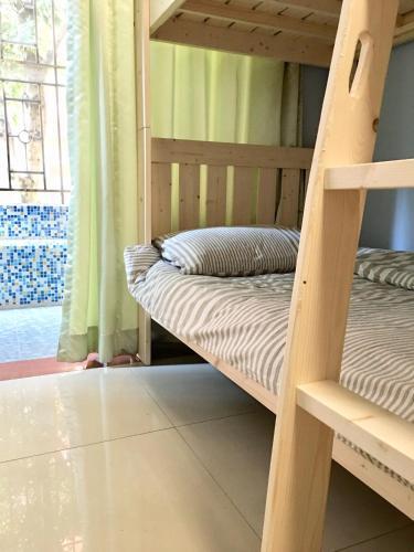Шэньчжэнь: Hongchi Xinzuobiao Hostel