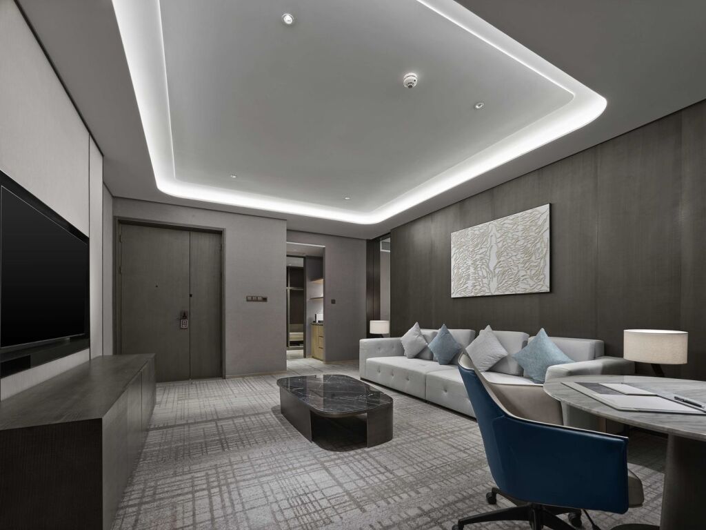 Шаоксинг: Hilton Zhuji