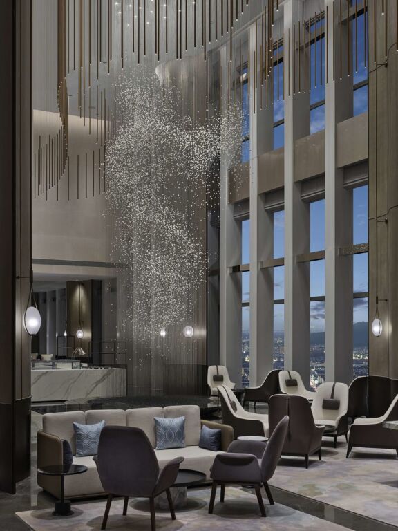 Шаоксинг: Hilton Zhuji