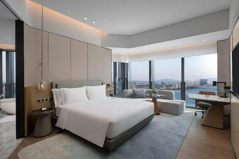 Чаочжоу: Crowne Plaza Chaozhou Riverside