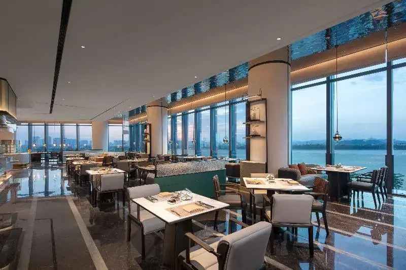 Чаочжоу: Crowne Plaza Chaozhou Riverside