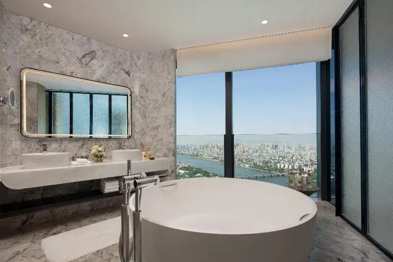 Чаочжоу: Crowne Plaza Chaozhou Riverside