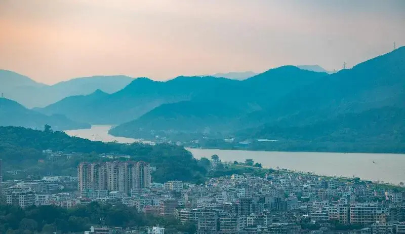 Чаочжоу: Crowne Plaza Chaozhou Riverside