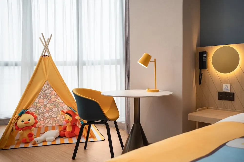 Джиангме: Holiday Inn Express Jiangmen Yinhu Bay, an IHG Hotel