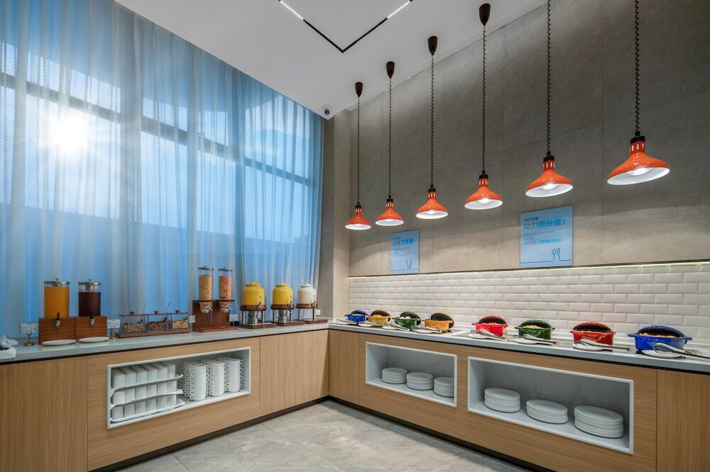 Джиангме: Holiday Inn Express Jiangmen Yinhu Bay, an IHG Hotel