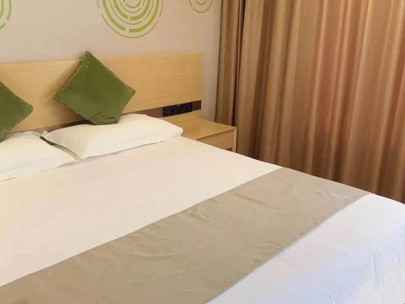 Лянфан: Greentree Inn Langfang Dachang Studio City