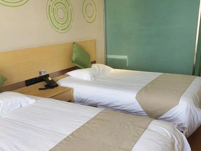 Лянфан: Greentree Inn Langfang Dachang Studio City