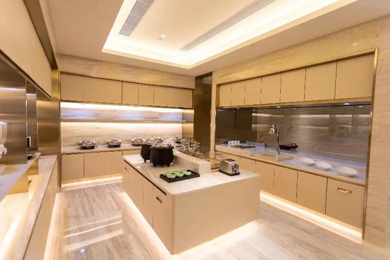 Цзиньчжун: Ji Hotel (Longhu Wanda Plaza)
