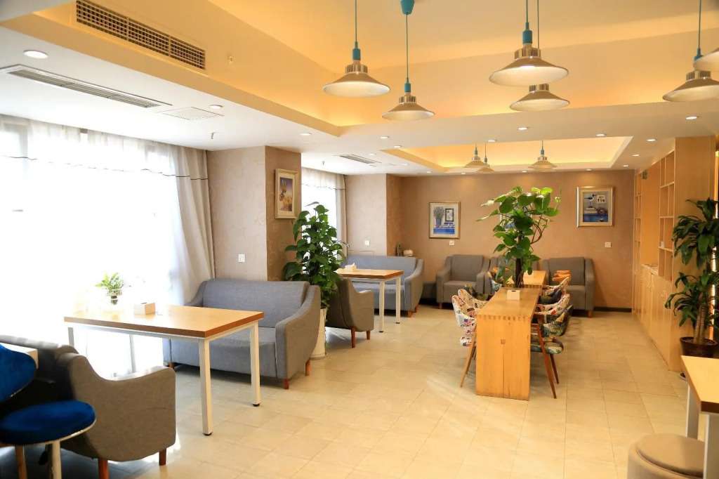 Neijiang: 7Days Premium Neijiang Wanda Square