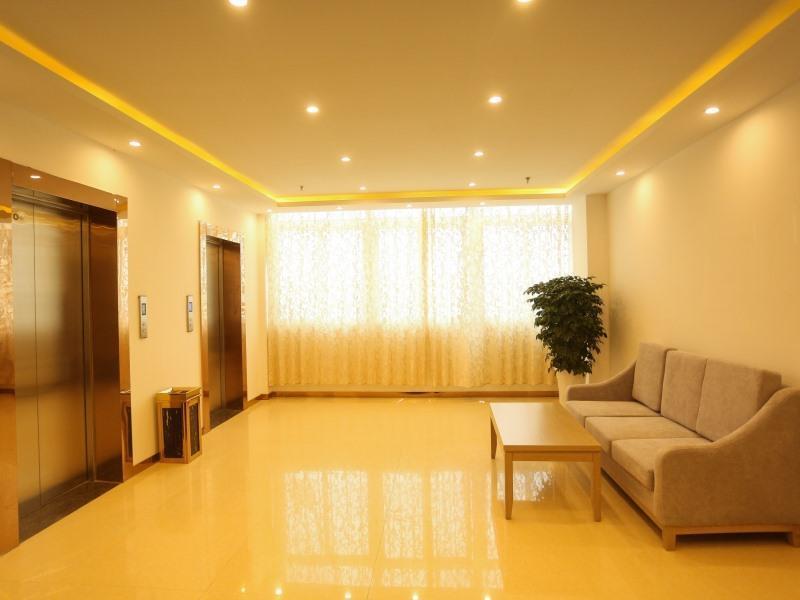 Аньцин: GreenTree Inn Anqing Huaining County Development Zone Duxiu Road - Anqing