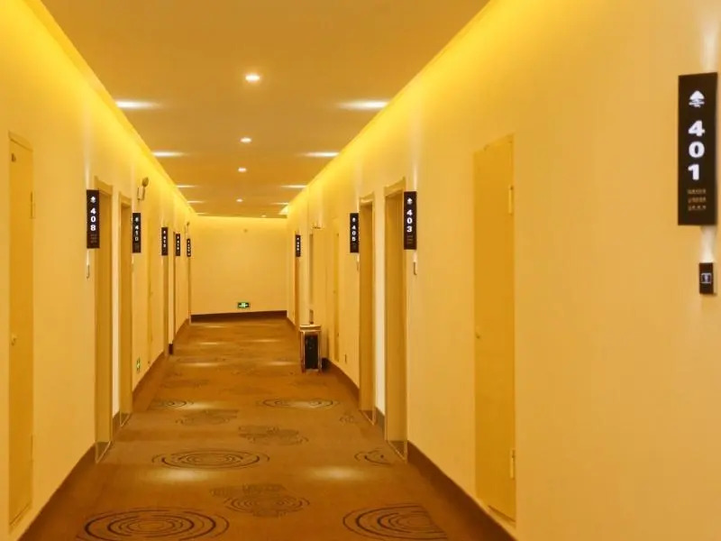 Аньцин: GreenTree Inn Anqing Huaining County Development Zone Duxiu Road - Anqing