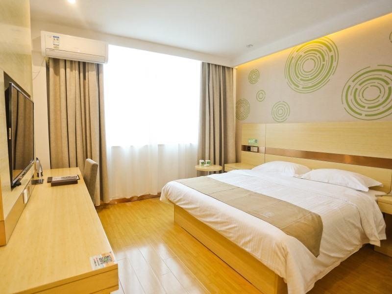 Аньцин: GreenTree Inn Anqing Huaining County Development Zone Duxiu Road - Anqing