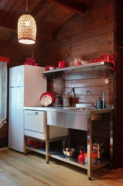 Чиралы: Gayb-I Boutique Home