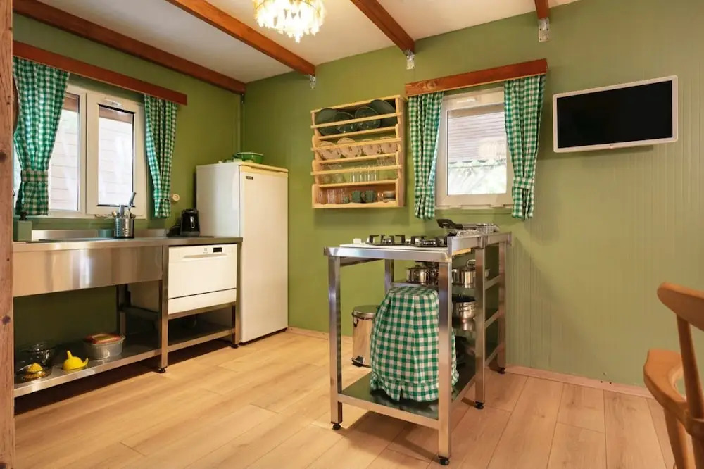 Чиралы: Gayb-I Boutique Home