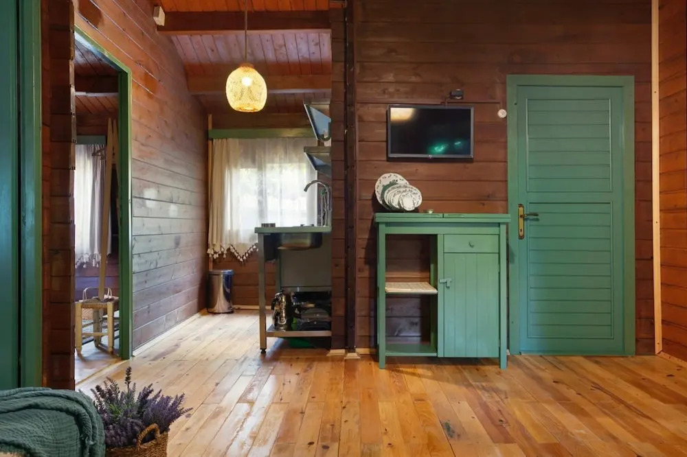 Чиралы: Gayb-I Boutique Home