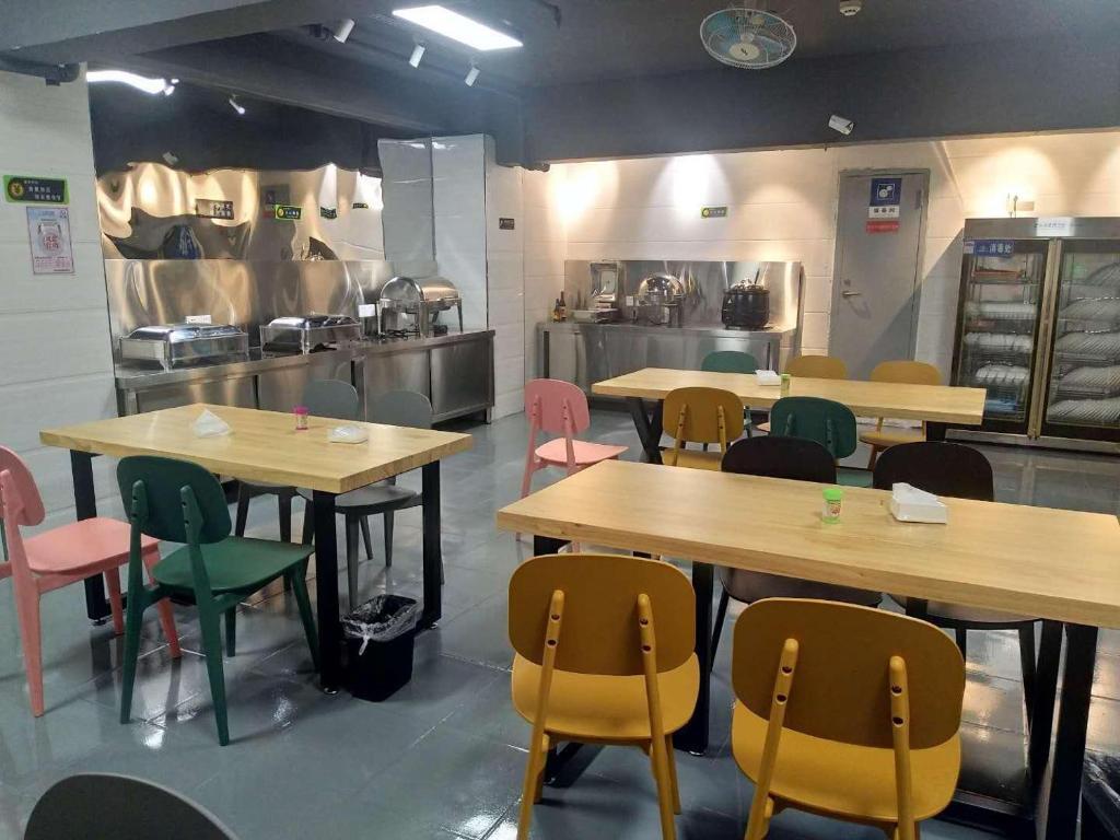 Цюаньчжоу: 7Days Inn Quanzhou Dehua Cidu Avenue Branch