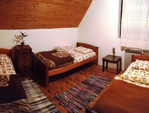 Жабляк: Summit Guest House