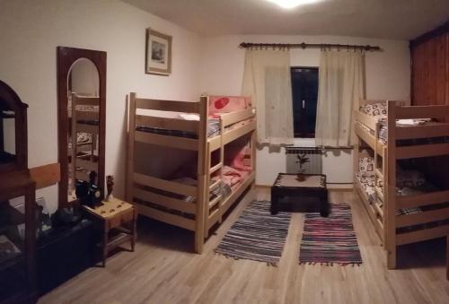 Жабляк: Summit Guest House