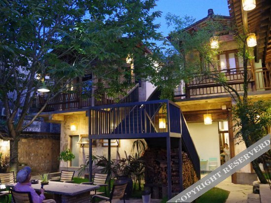 Шанграо: Mingxun Courtyard - No.37 Old House
