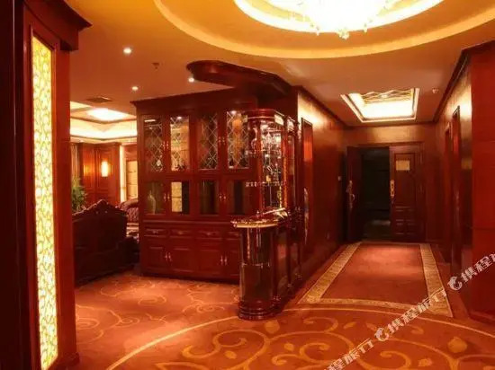 Шанграо: Huayun Hotel