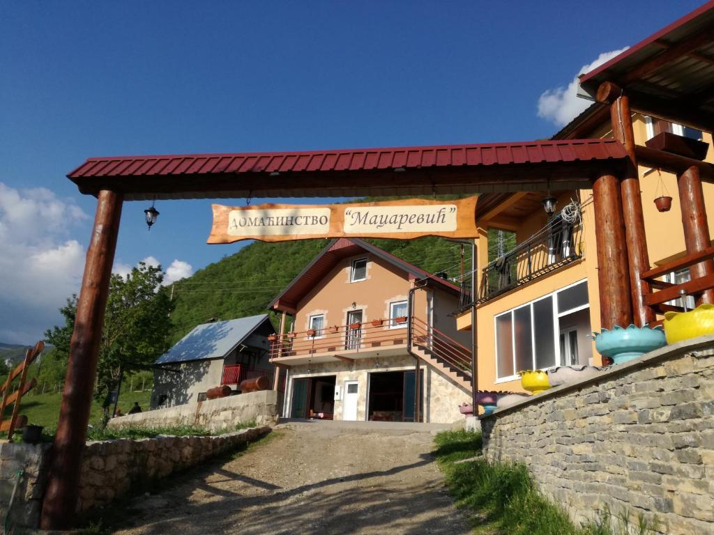 Плужине: Guesthouse Madzarevic