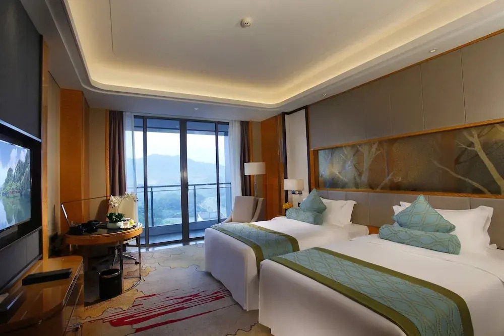 Чжаоцин: the Star Hotel