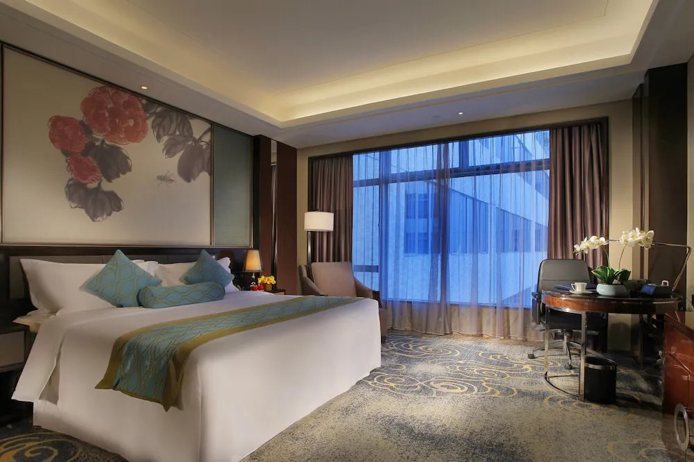 Чжаоцин: the Star Hotel