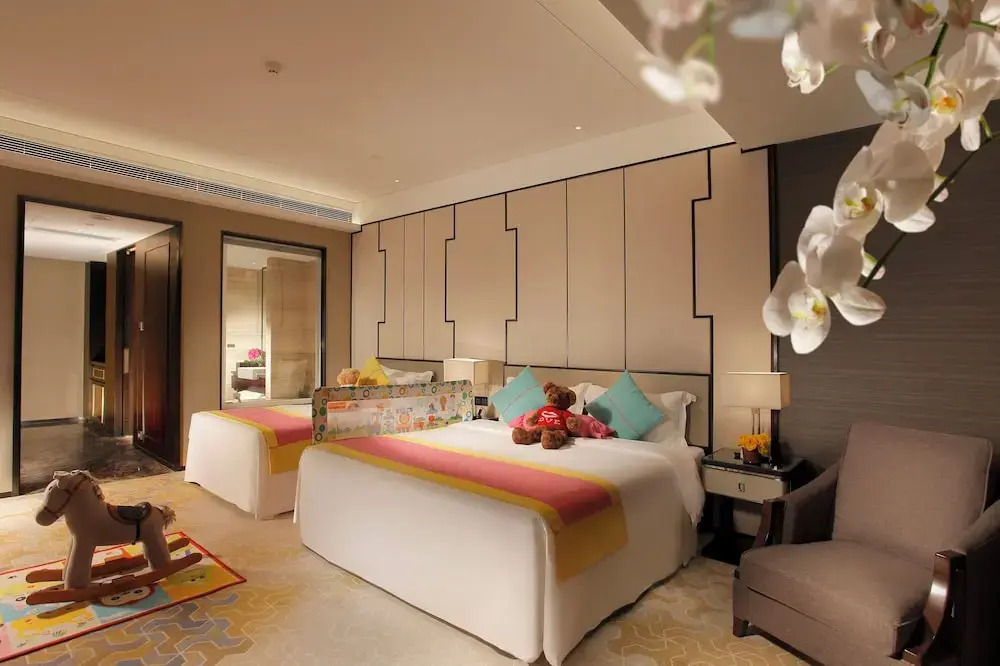 Чжаоцин: the Star Hotel