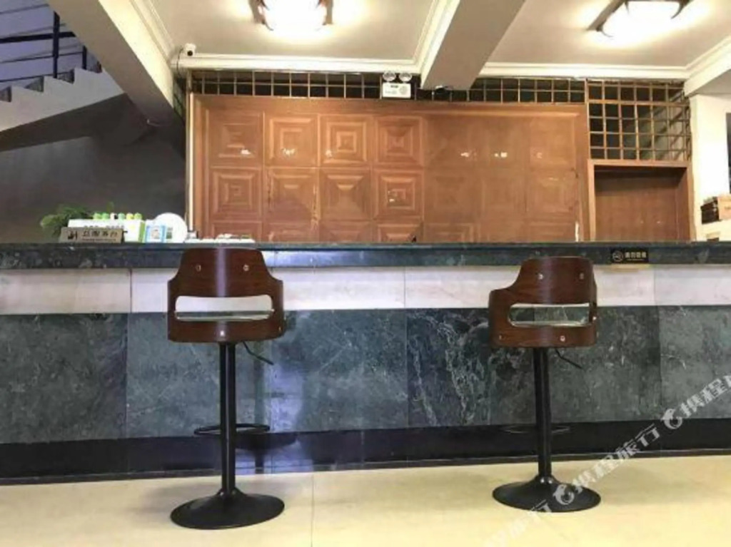 Ганьчжоу: Huabao Holiday Inn