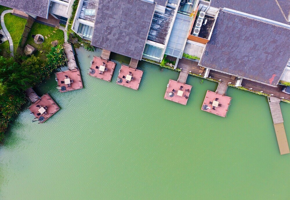 Ханчжоу: Shuimo Resort Hangzhou