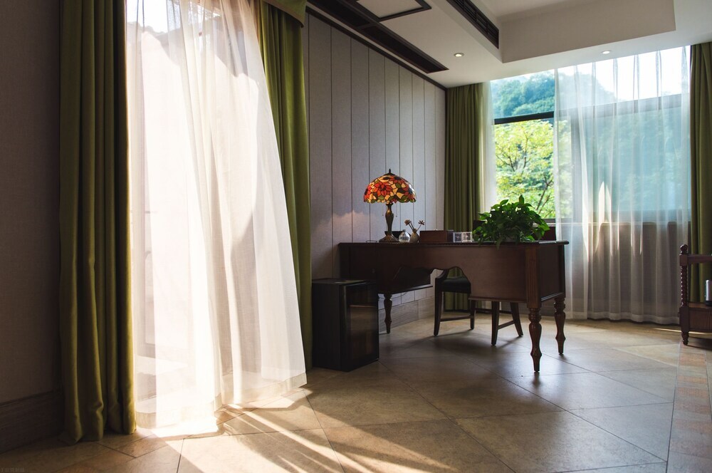 Ханчжоу: Shuimo Resort Hangzhou