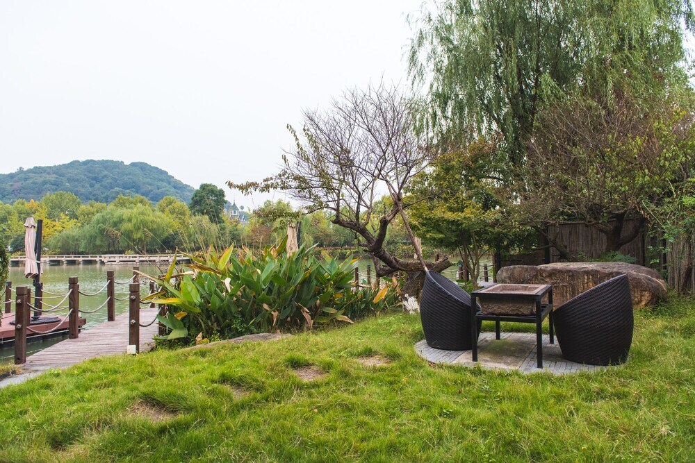 Ханчжоу: Shuimo Resort Hangzhou