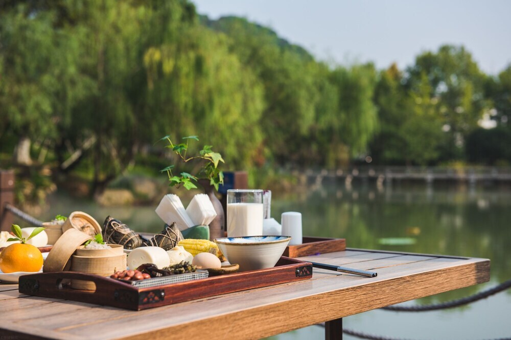 Ханчжоу: Shuimo Resort Hangzhou
