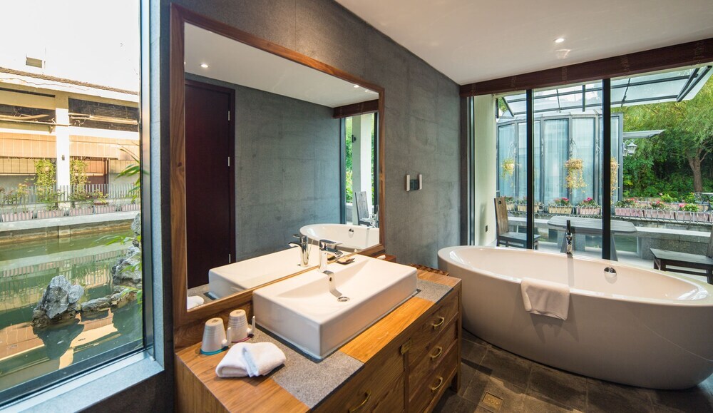 Ханчжоу: Shuimo Resort Hangzhou