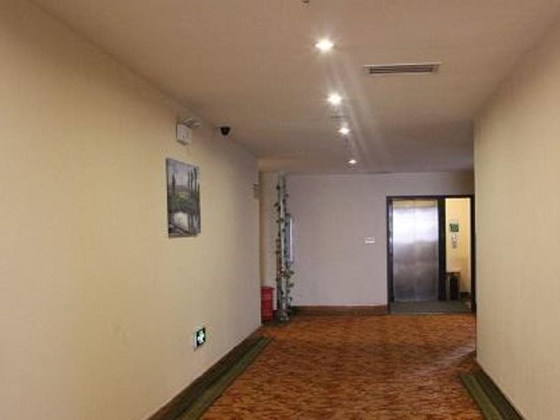 Ухань: GreenTree Inn Hubei Wuhan Wuchang Railway Station West Square Express Hotel
