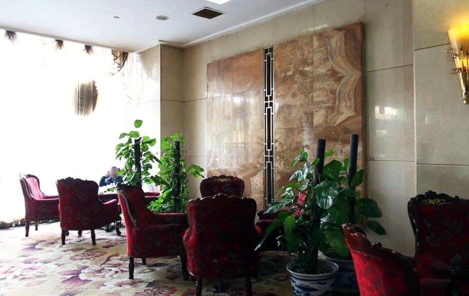 Хэнъян: Shenlong Hotel