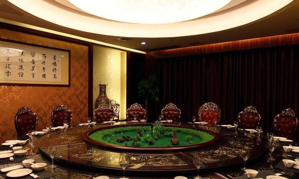 Хэнъян: Shenlong Hotel