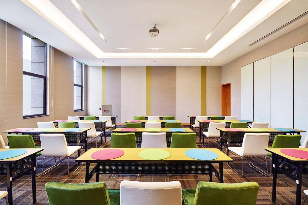 Дунгуань: Aloft Dongguan Dynamic Town