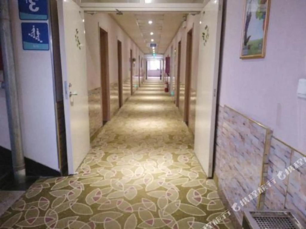 Синтай: Eaka 365 Hotel Pingxiang Zhonghua Road Branch