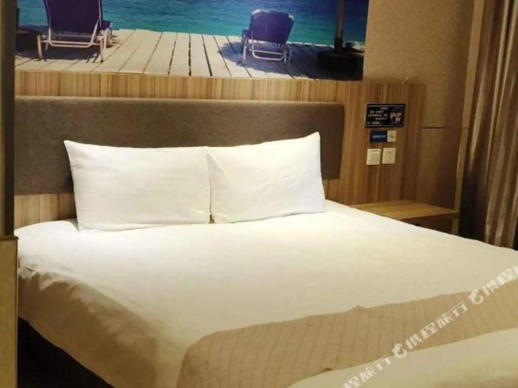 Синтай: Eaka 365 Hotel Pingxiang Zhonghua Road Branch