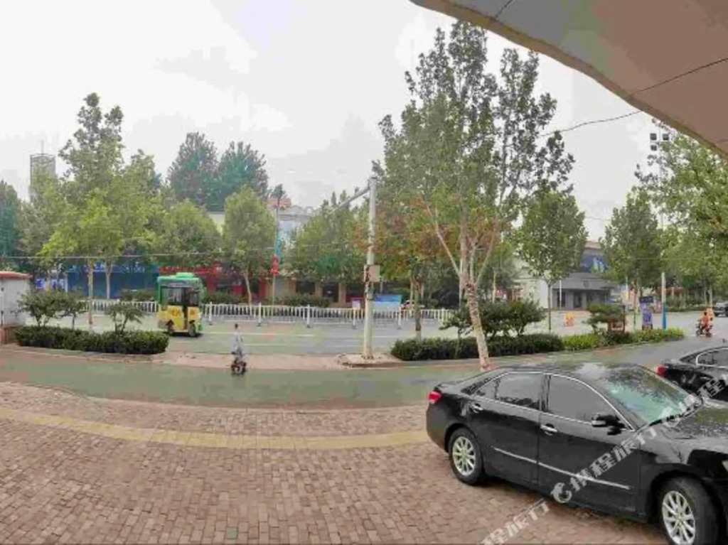 Синтай: Eaka 365 Hotel Pingxiang Zhonghua Road Branch