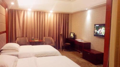 Юнчжоу: Yong Zhou Bin Hu Hotel