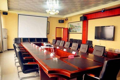 Юнчжоу: Yong Zhou Bin Hu Hotel