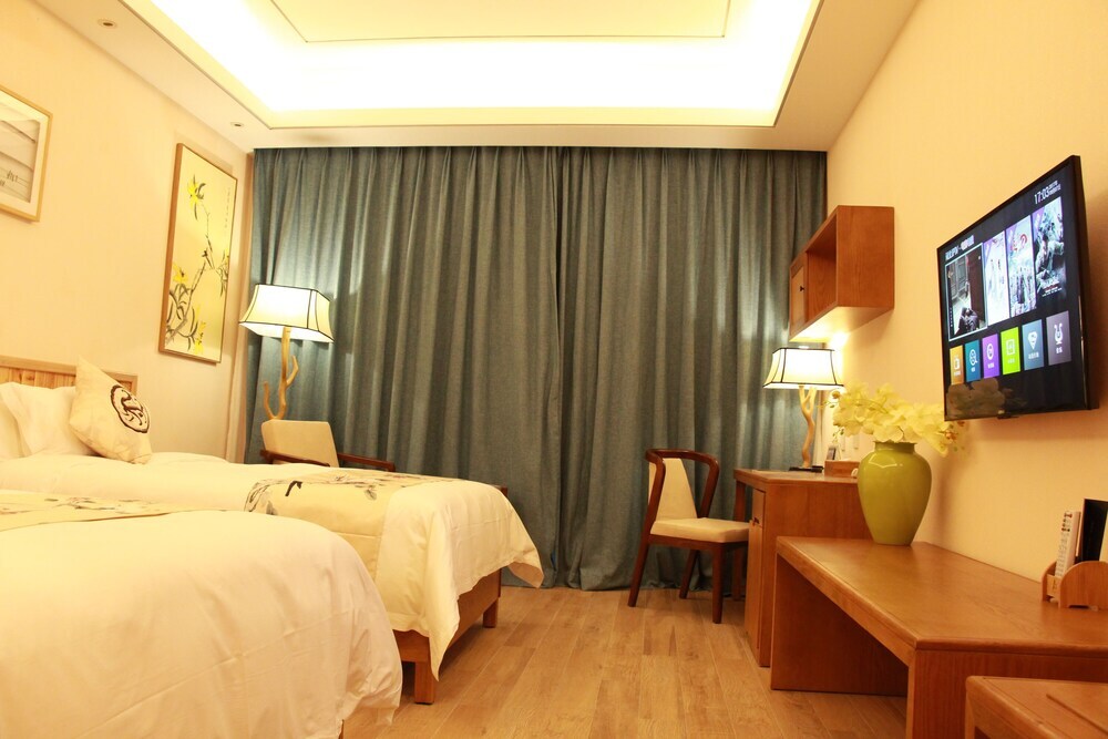 Синтай: Queshan Lake Arcadia International Resort