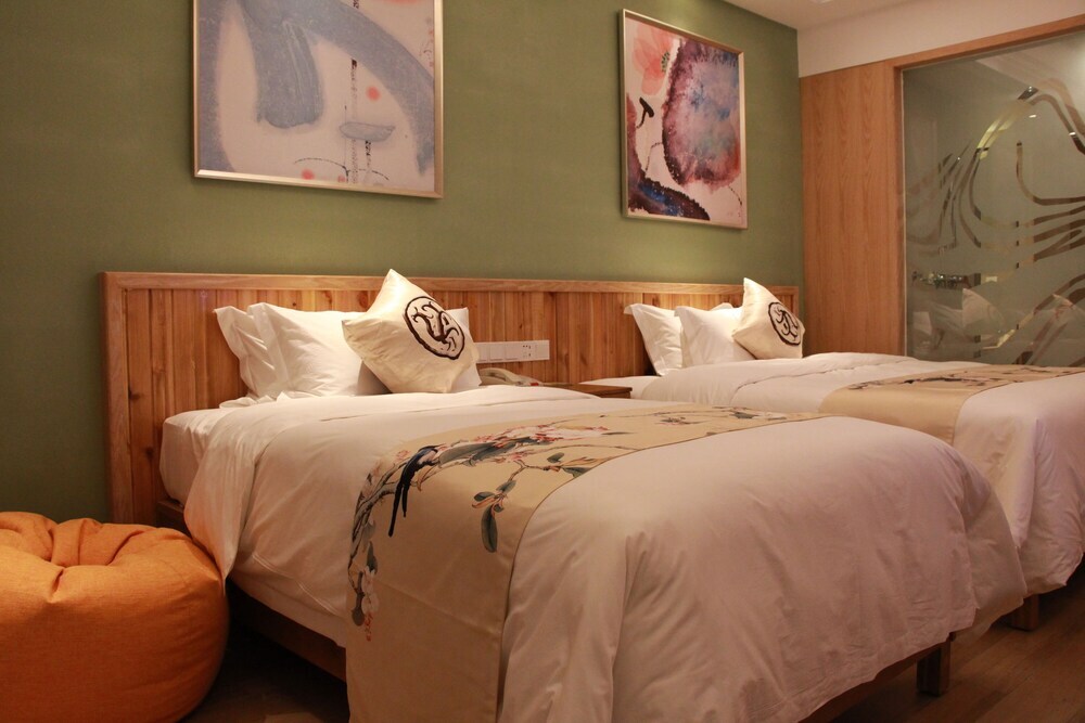Синтай: Queshan Lake Arcadia International Resort