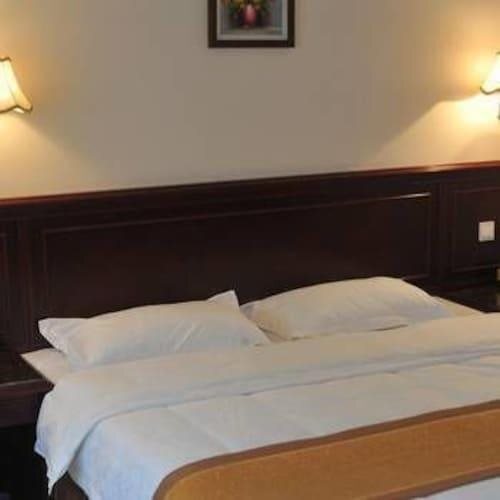 Мамакун: Topfort Hotel