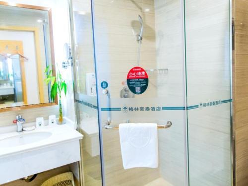 Фуян: GreenTree Inn Fuyang Yingshang Yingyang Road Suzhou Manor Hotel