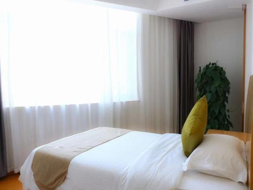 Фуян: GreenTree Inn Fuyang Yingshang Yingyang Road Suzhou Manor Hotel