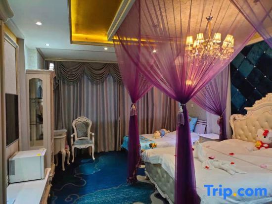 Чжанъе: Zhangye Diamond Hotel