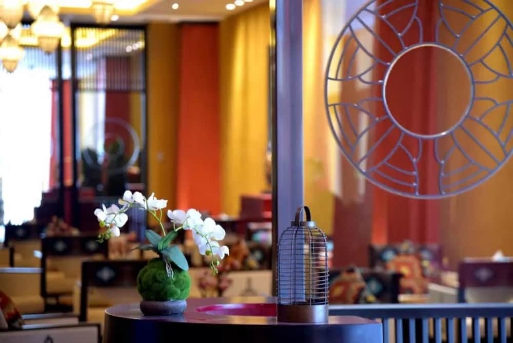 Ньинчи: Evergrande Hotel Nyingchi